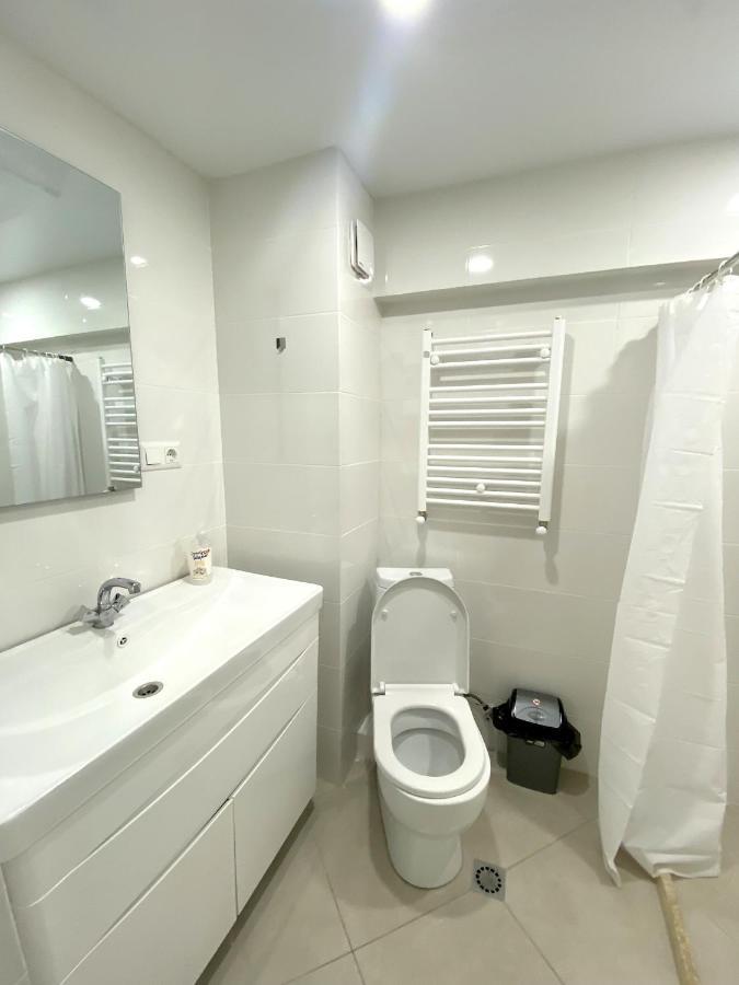Gss - B Apartment Тбилиси Экстерьер фото